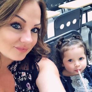 Meet your Posher, Melissa